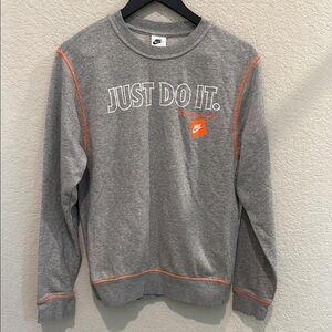 Nike Men's Gray Sweater size Small